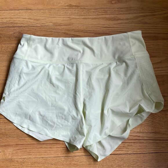 Athleta run with it short sz S pale yellow color EUC liner cinch tie pocket - Picture 2 of 6